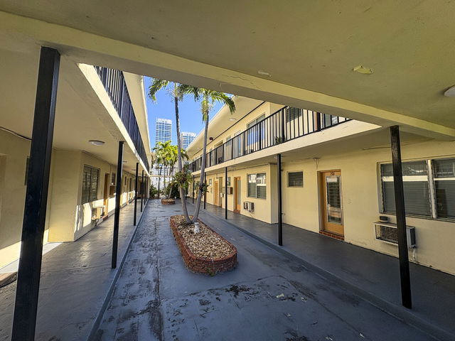 Mimo on the Beach II Condo photo 2